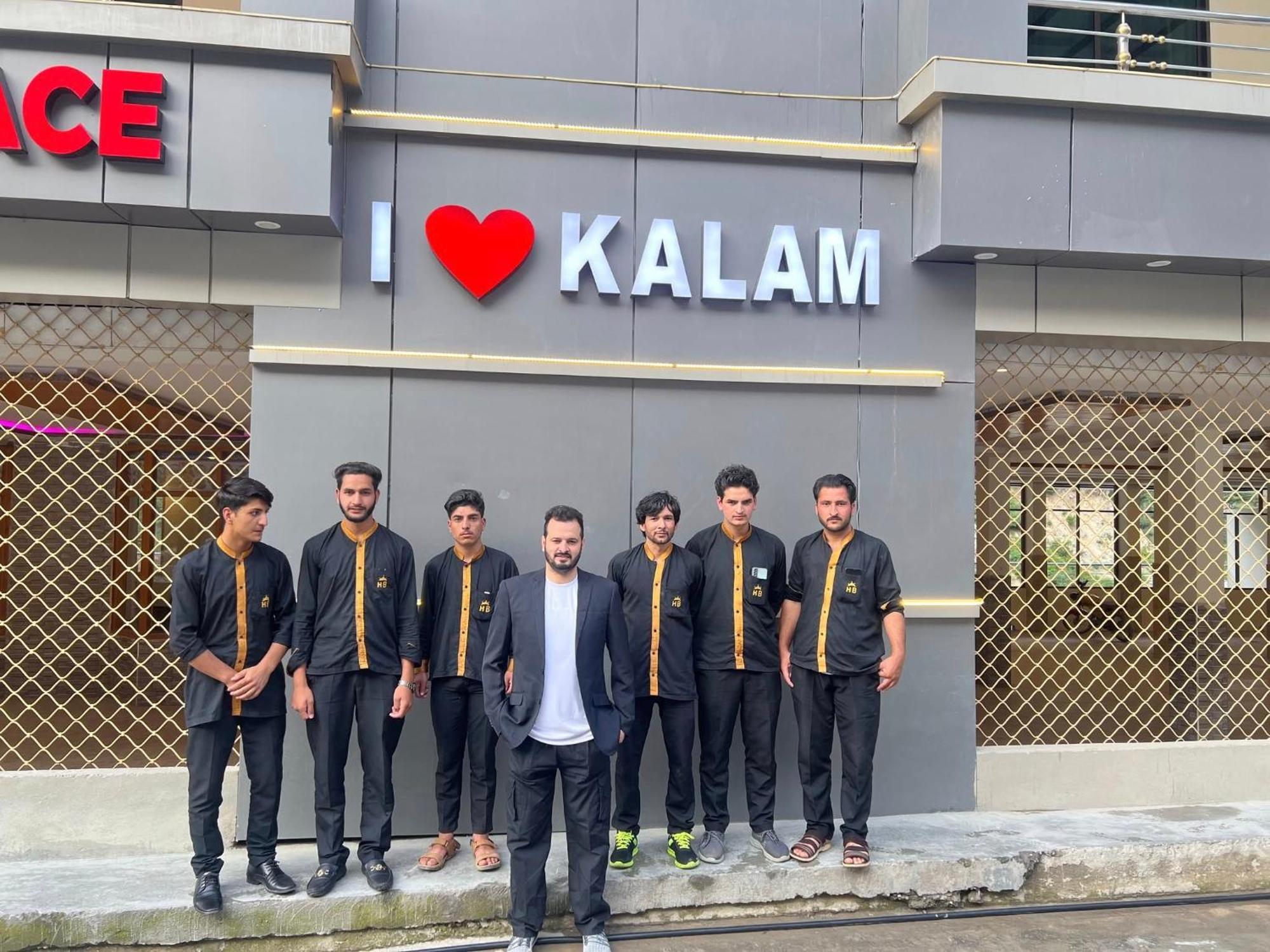 Hotel Birmingham Palace Kalam By Khan Familia Esterno foto
