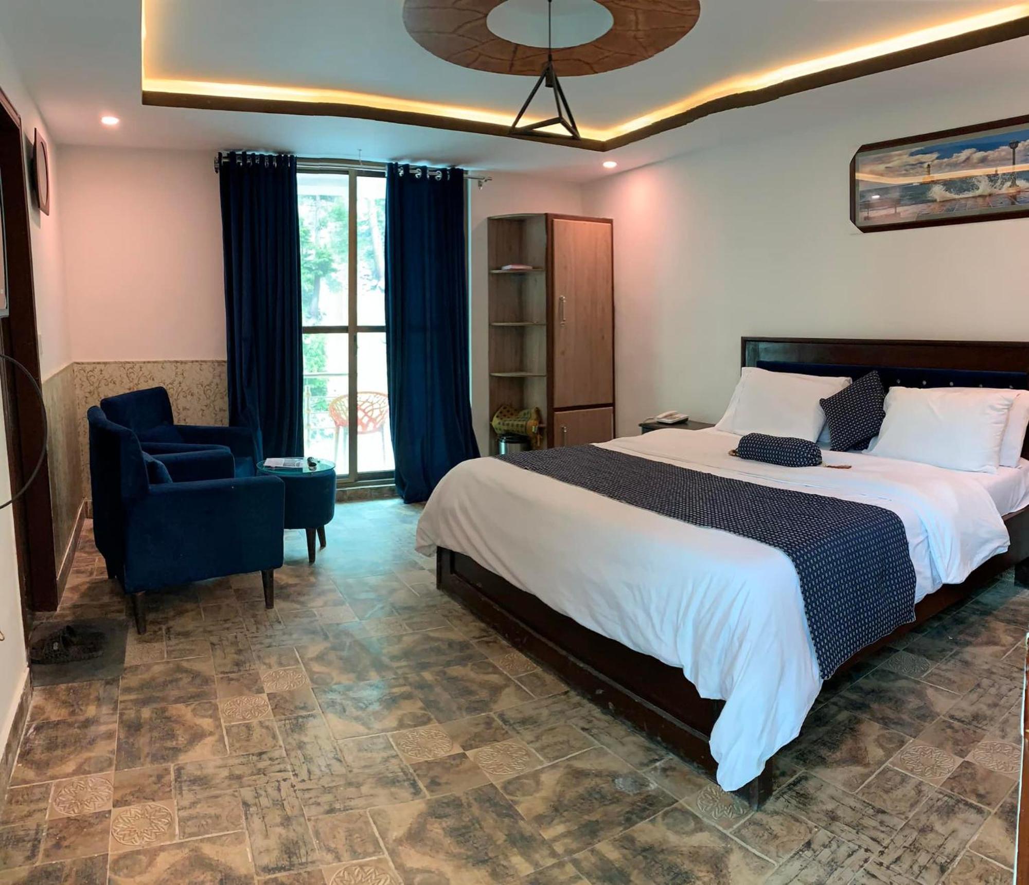 Hotel Birmingham Palace Kalam By Khan Familia Esterno foto
