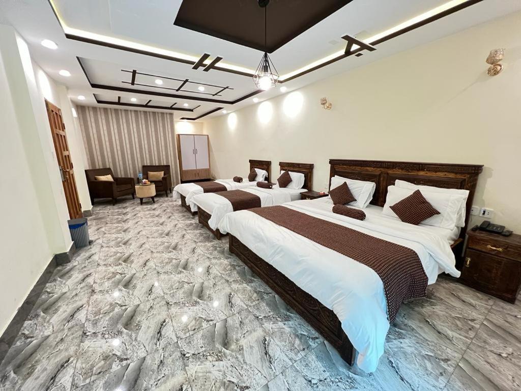Hotel Birmingham Palace Kalam By Khan Familia Esterno foto
